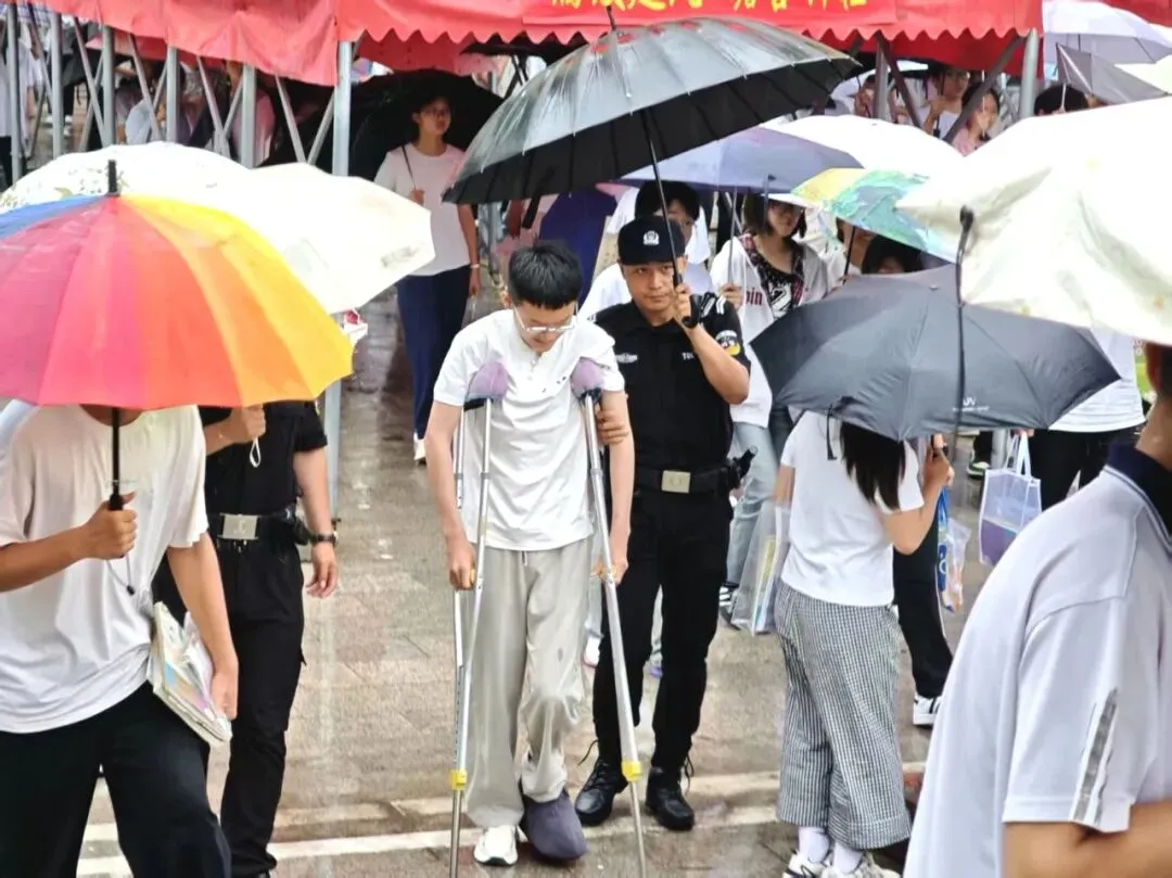 全省公安机关圆满完成端午假期和中考安保工作-第5张图片-四季读书网 全省公安机关圆满完成端午假期和中考安保工作-第5张图片-四季读书网