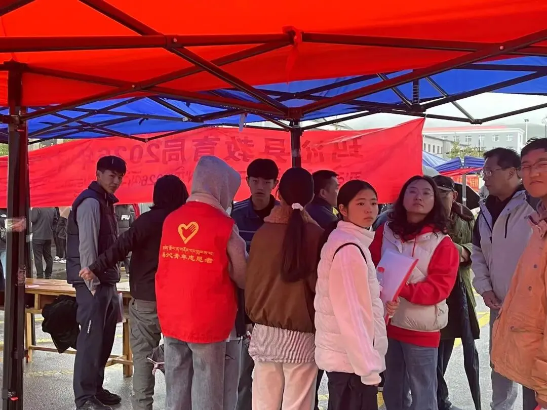 青春加油站 护航中考路-第27张图片-四季读书网