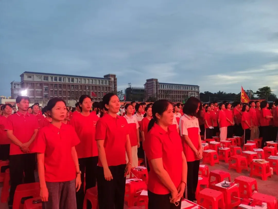 逐梦中考 永顺必胜——北流市永顺初级中学举行2026届中考壮行大会-第8张图片-四季读书网 逐梦中考 永顺必胜——北流市永顺初级中学举行2026届中考壮行大会-第8张图片-四季读书网