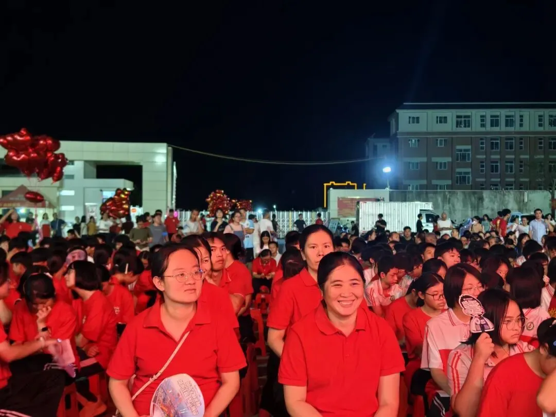 逐梦中考 永顺必胜——北流市永顺初级中学举行2026届中考壮行大会-第35张图片-四季读书网 逐梦中考 永顺必胜——北流市永顺初级中学举行2026届中考壮行大会-第35张图片-四季读书网