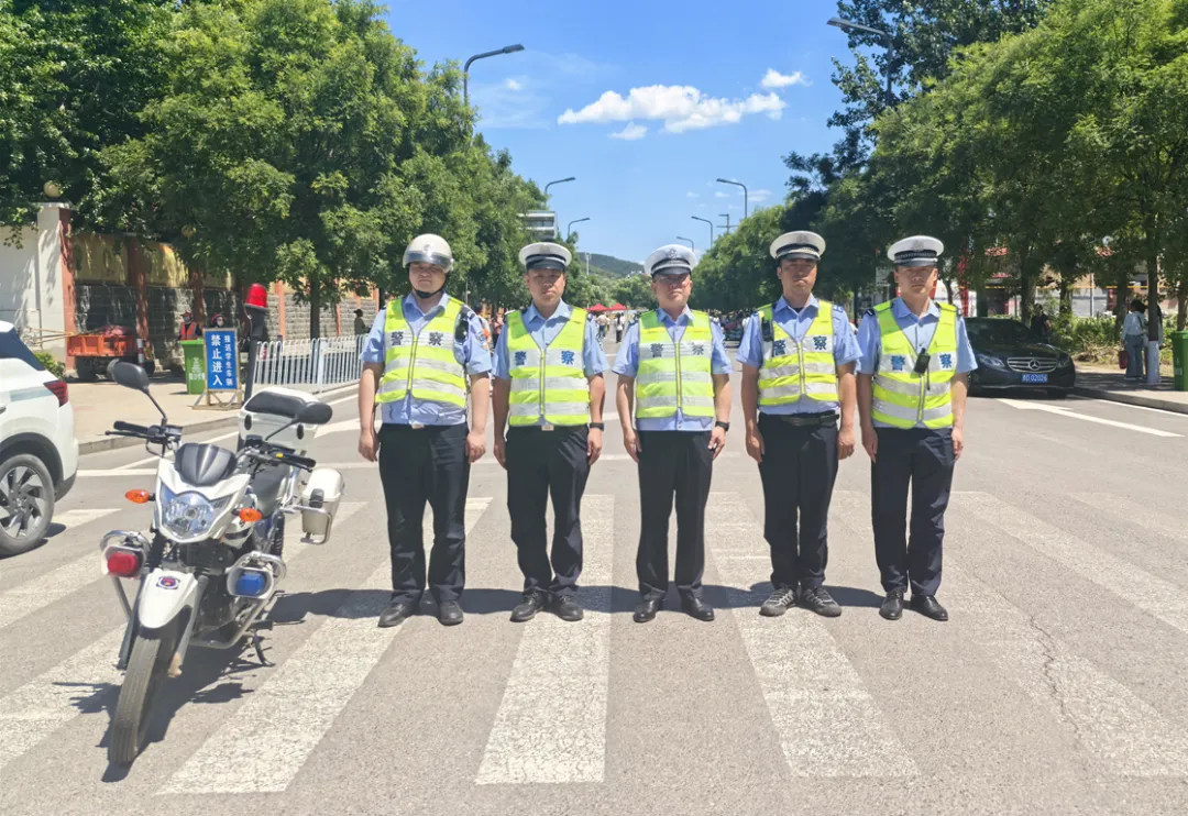 护航中考  “警”准发力-第7张图片-四季读书网