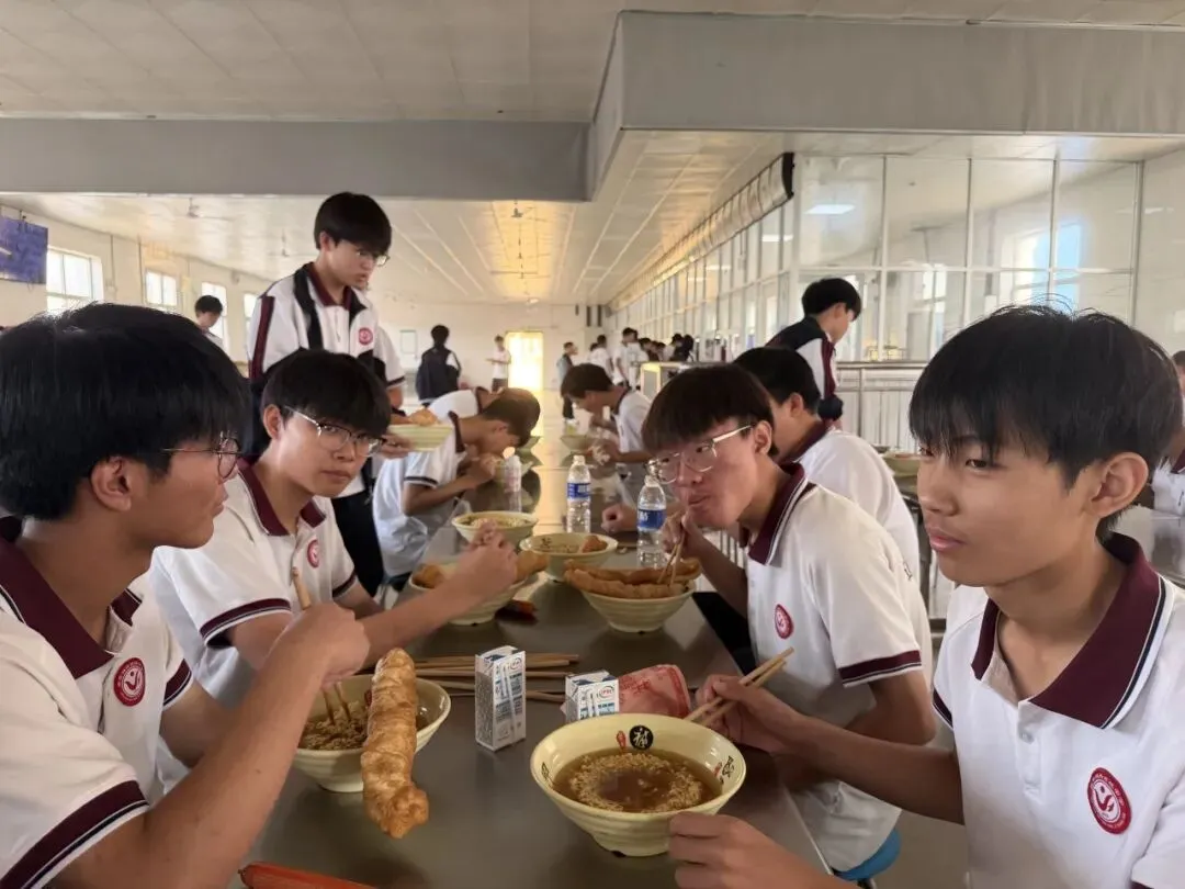 暖心护航中考,温情伴梦前行|景县锦腾高级中学全方位守护初三学子逐梦之路!-第14张图片-四季读书网