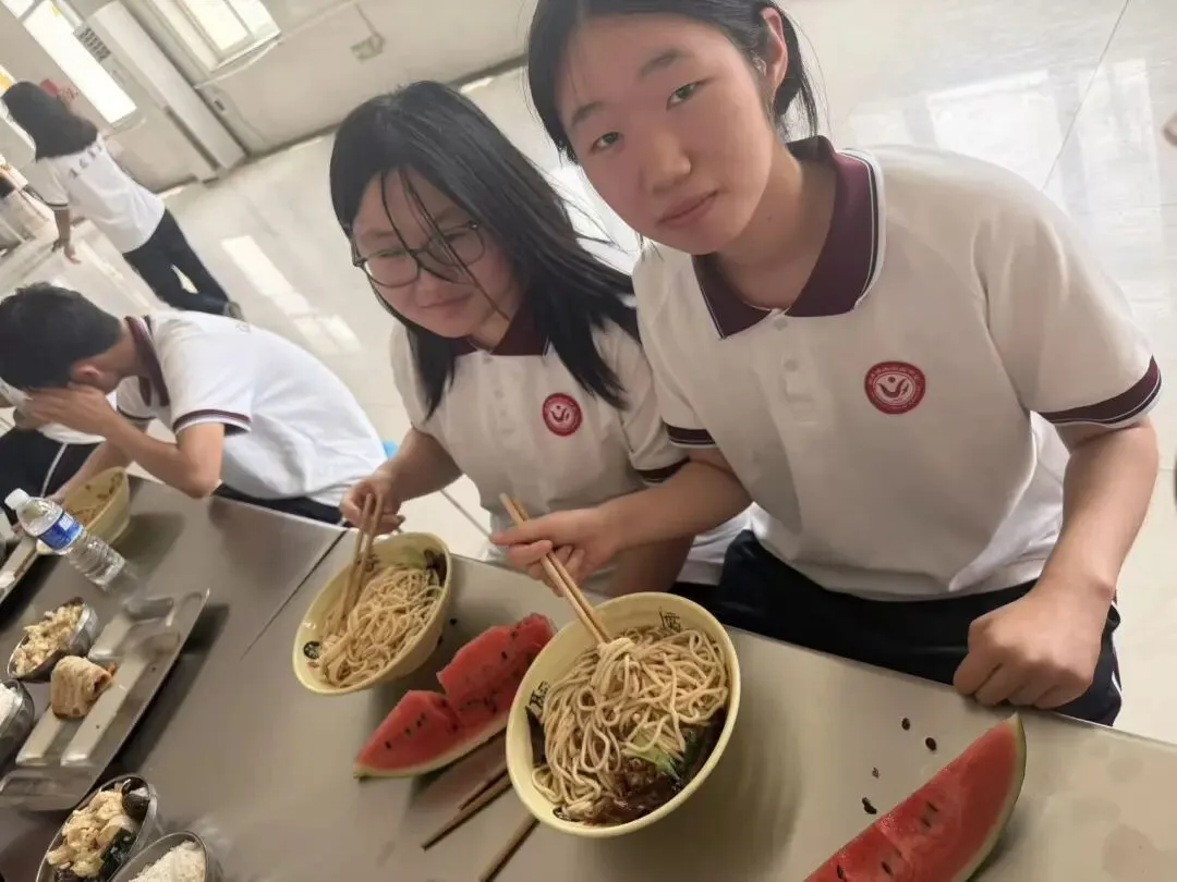 暖心护航中考,温情伴梦前行|景县锦腾高级中学全方位守护初三学子逐梦之路!-第16张图片-四季读书网