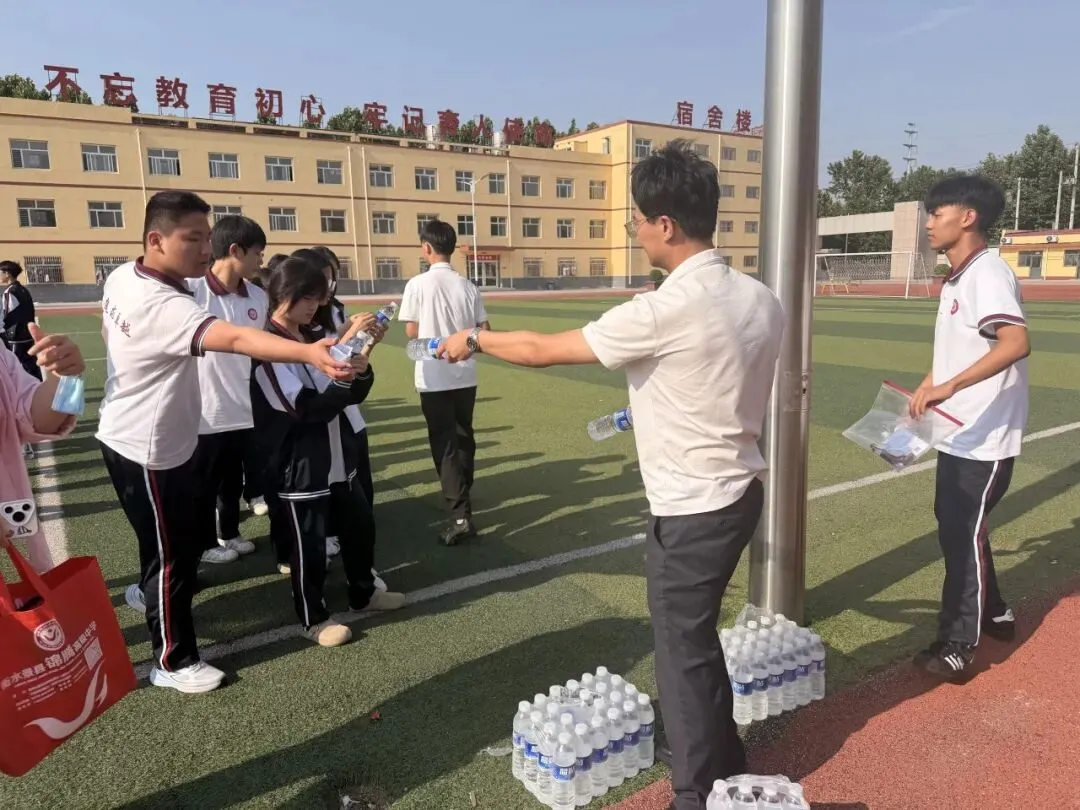 暖心护航中考,温情伴梦前行|景县锦腾高级中学全方位守护初三学子逐梦之路!-第18张图片-四季读书网