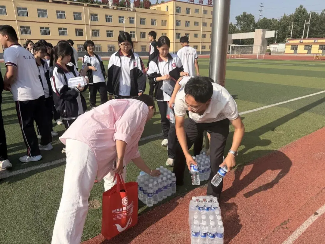 暖心护航中考,温情伴梦前行|景县锦腾高级中学全方位守护初三学子逐梦之路!-第19张图片-四季读书网