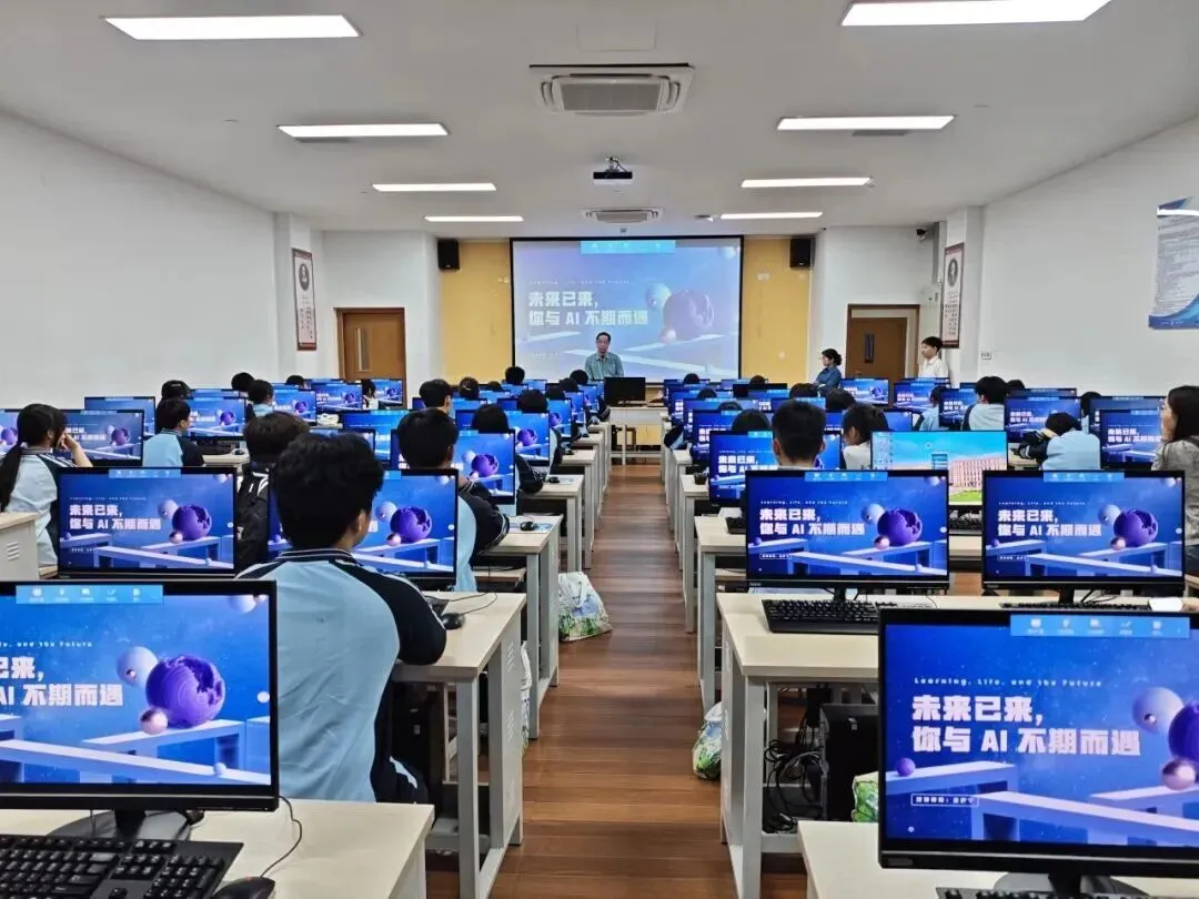 中考倒计时1天!南宁市桂华高级中学祝全市中考生一举夺魁,中考必胜!-第16张图片-四季读书网