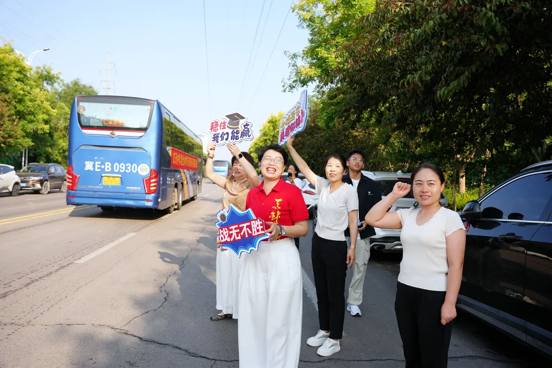 中考收官,勇者凯旋:带着满腔热血,奔赴下一场山海-第18张图片-四季读书网
