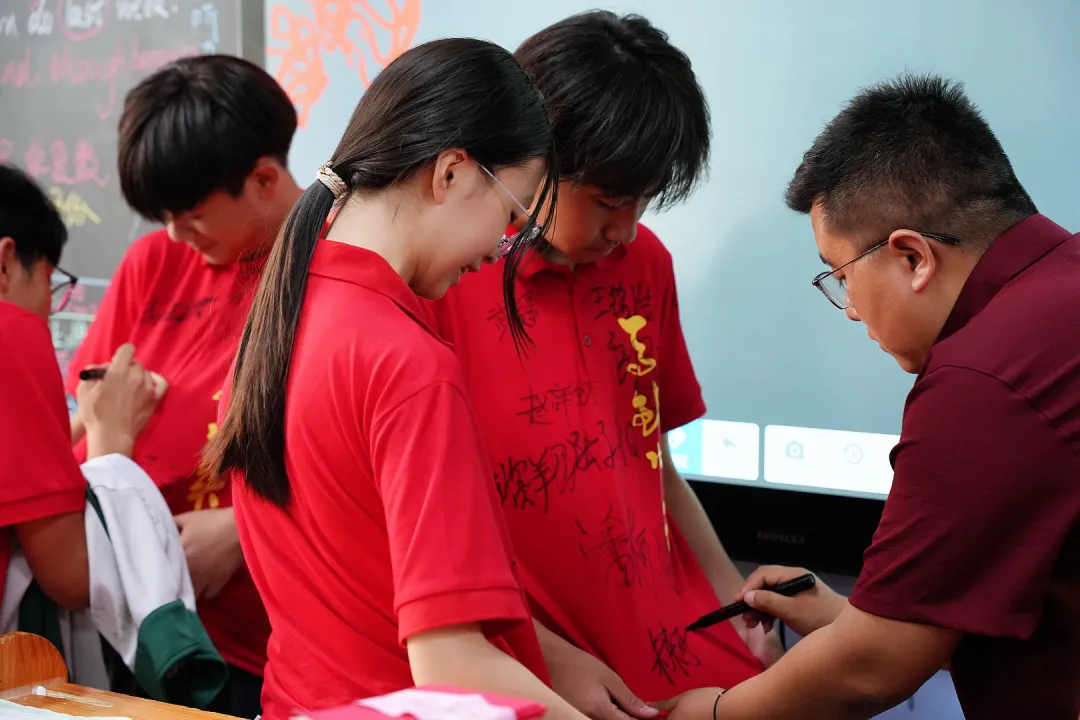 中考收官,勇者凯旋:带着满腔热血,奔赴下一场山海-第34张图片-四季读书网