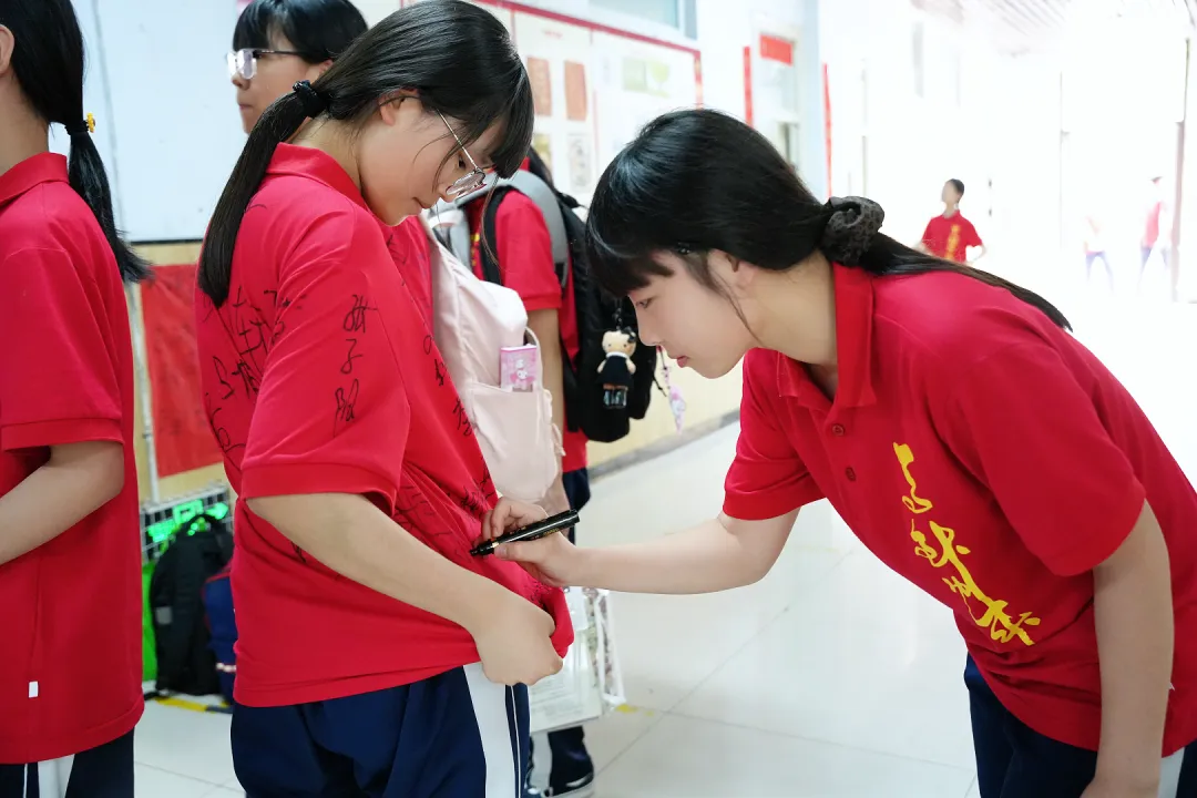 中考收官,勇者凯旋:带着满腔热血,奔赴下一场山海-第40张图片-四季读书网