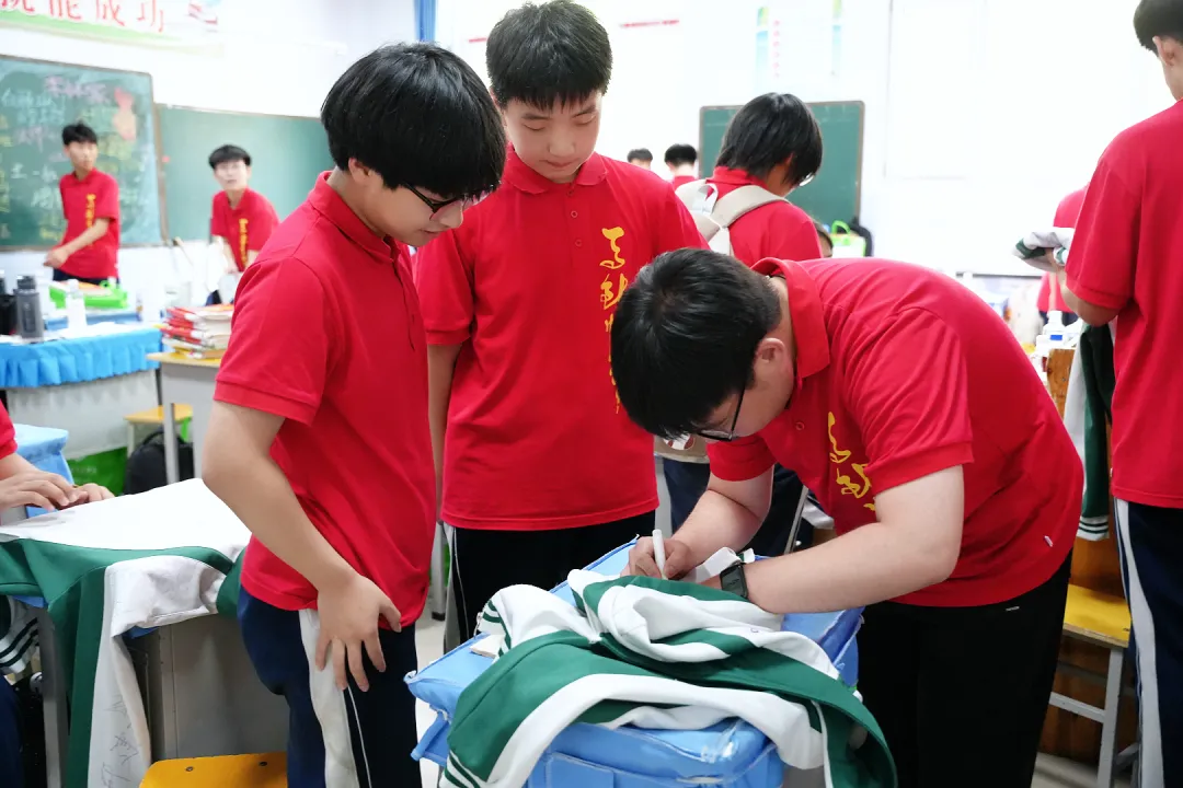 中考收官,勇者凯旋:带着满腔热血,奔赴下一场山海-第41张图片-四季读书网