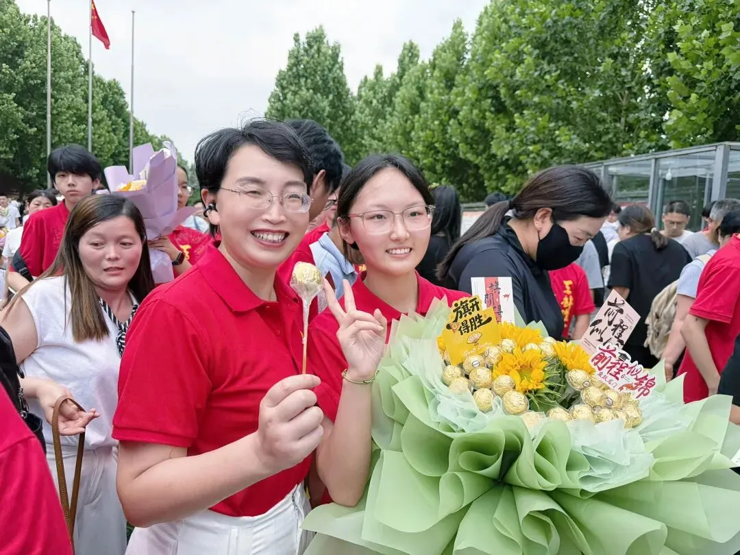 中考收官,勇者凯旋:带着满腔热血,奔赴下一场山海-第45张图片-四季读书网