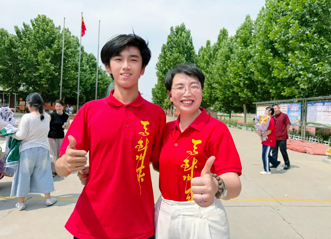 中考收官,勇者凯旋:带着满腔热血,奔赴下一场山海-第48张图片-四季读书网