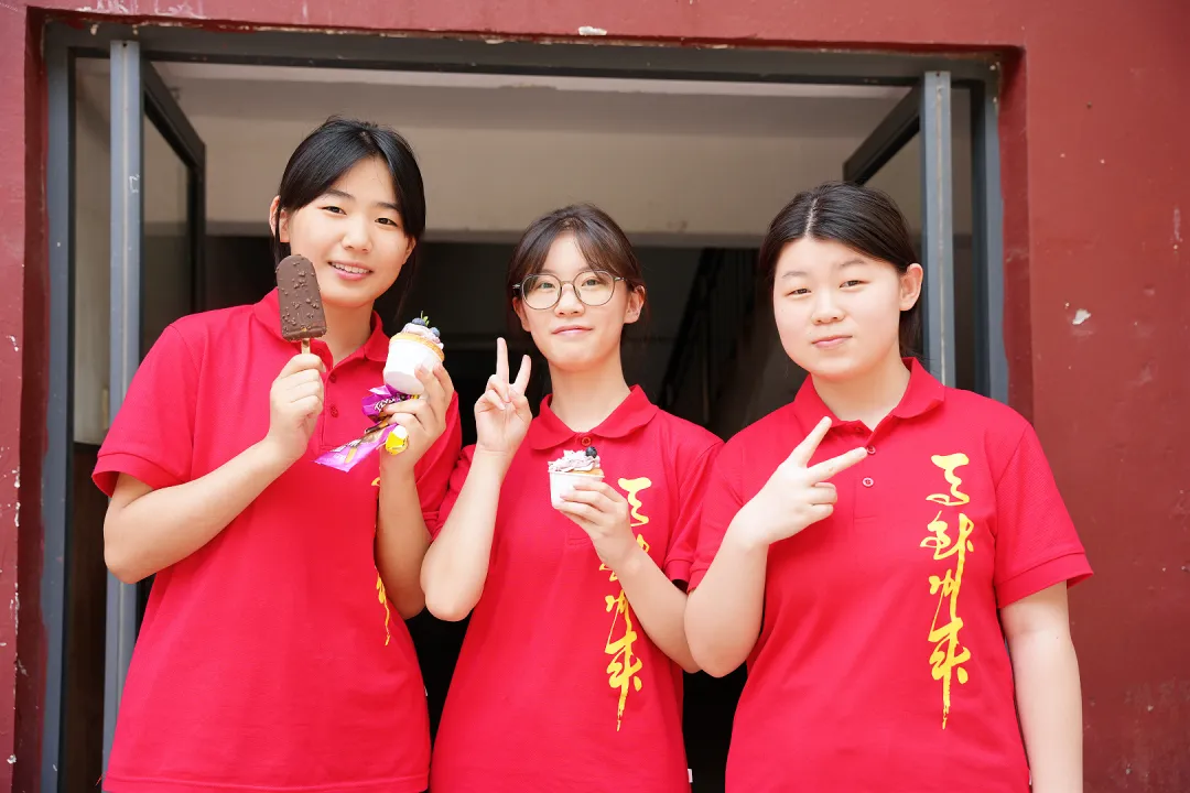 中考收官,勇者凯旋:带着满腔热血,奔赴下一场山海-第50张图片-四季读书网