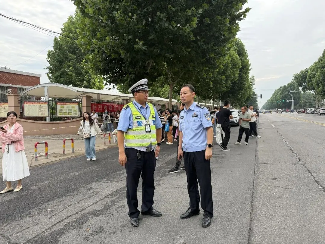中考,守护依旧!!-第5张图片-四季读书网 中考,守护依旧!!-第5张图片-四季读书网