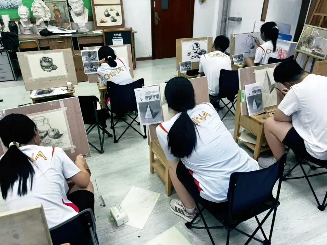 中考结束了!卷不动不硬卷!大连这所学校带你逆袭上大学!-第13张图片-四季读书网 中考结束了!卷不动不硬卷!大连这所学校带你逆袭上大学!-第13张图片-四季读书网