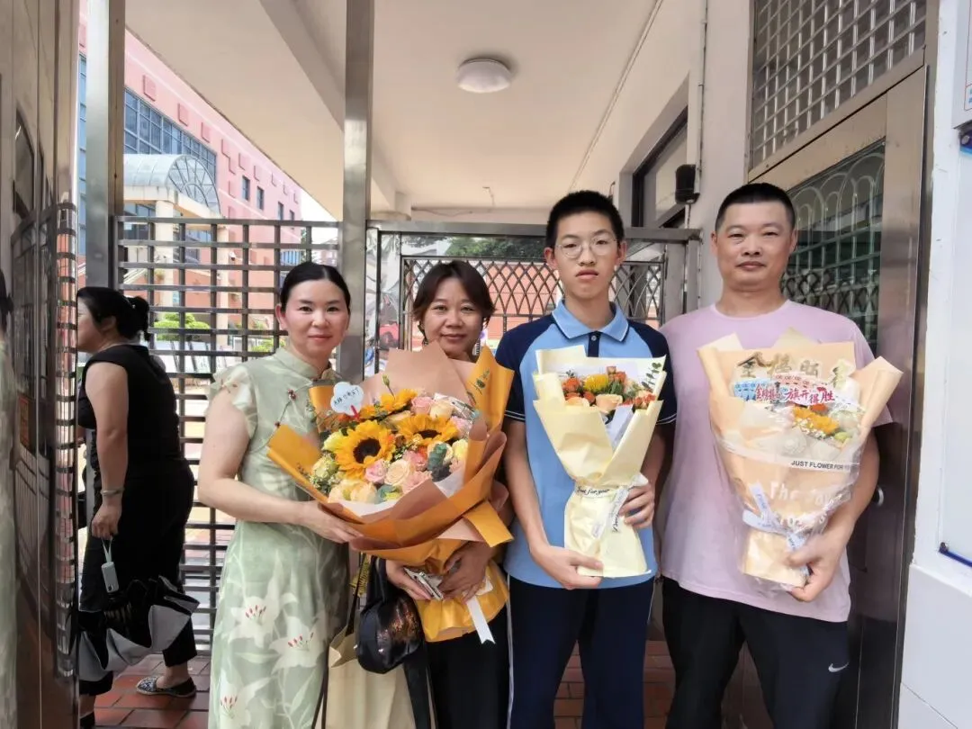 中考收官|这些被爱包围的「柏样」瞬间,都成了最美的风景-第44张图片-四季读书网 中考收官|这些被爱包围的「柏样」瞬间,都成了最美的风景-第44张图片-四季读书网