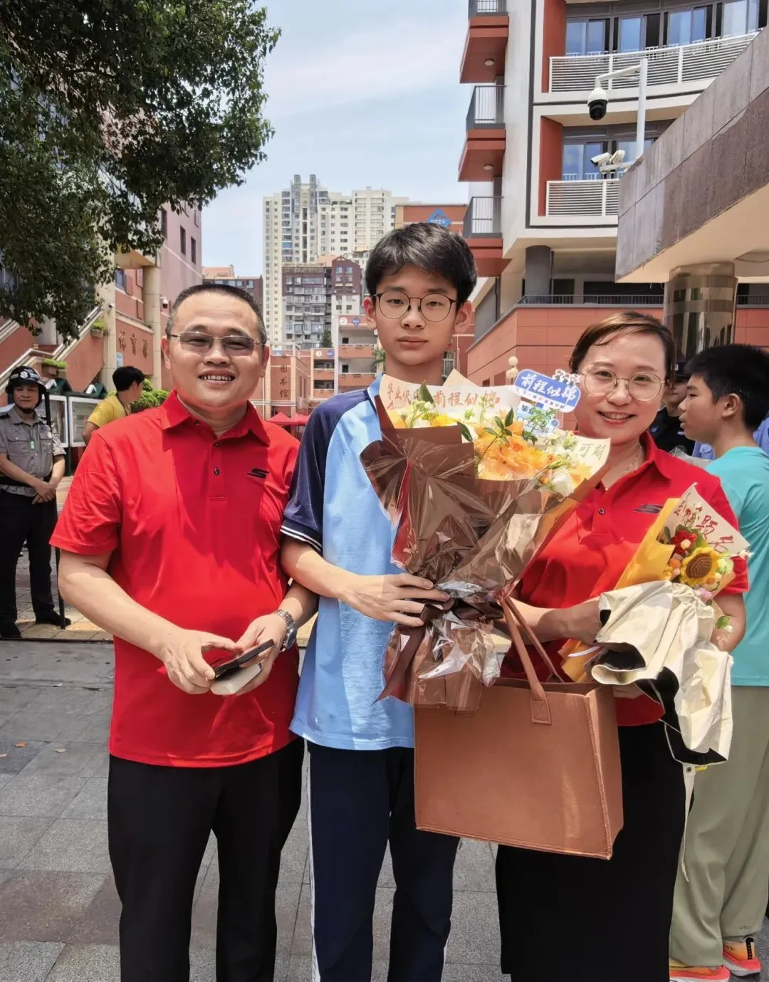 中考收官|这些被爱包围的「柏样」瞬间,都成了最美的风景-第45张图片-四季读书网 中考收官|这些被爱包围的「柏样」瞬间,都成了最美的风景-第45张图片-四季读书网