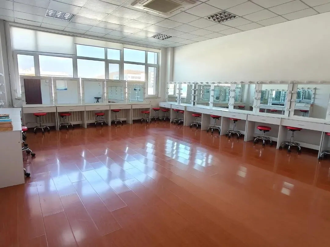 中考结束了!卷不动不硬卷!大连这所学校带你逆袭上大学!-第43张图片-四季读书网 中考结束了!卷不动不硬卷!大连这所学校带你逆袭上大学!-第43张图片-四季读书网