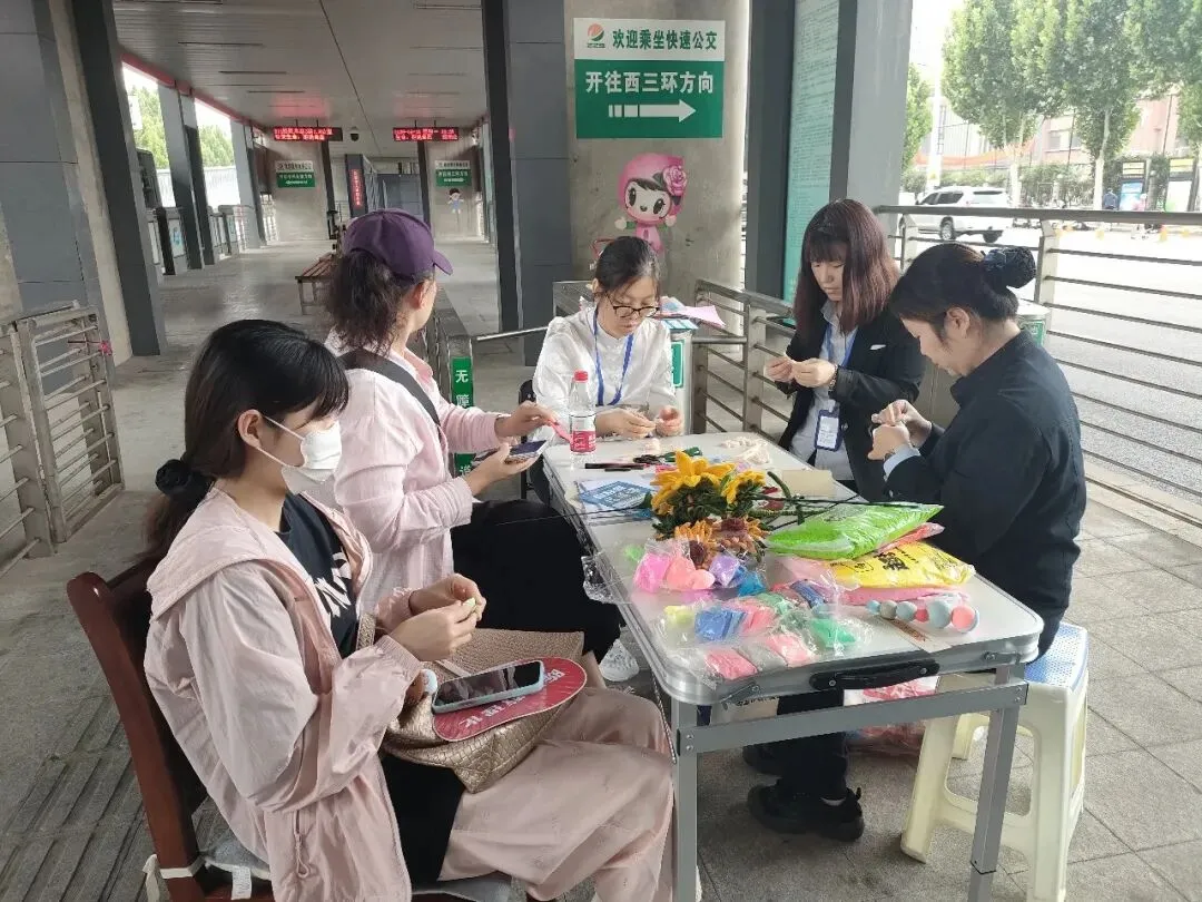 志愿服务丨BRT站台:暖心护航中考 赋能青春逐梦-第5张图片-四季读书网