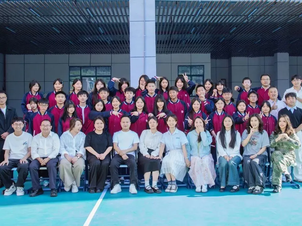 落笔生花,盛夏收官|为华学子中考逐梦之旅圆满落幕!-第18张图片-四季读书网 落笔生花,盛夏收官|为华学子中考逐梦之旅圆满落幕!-第18张图片-四季读书网
