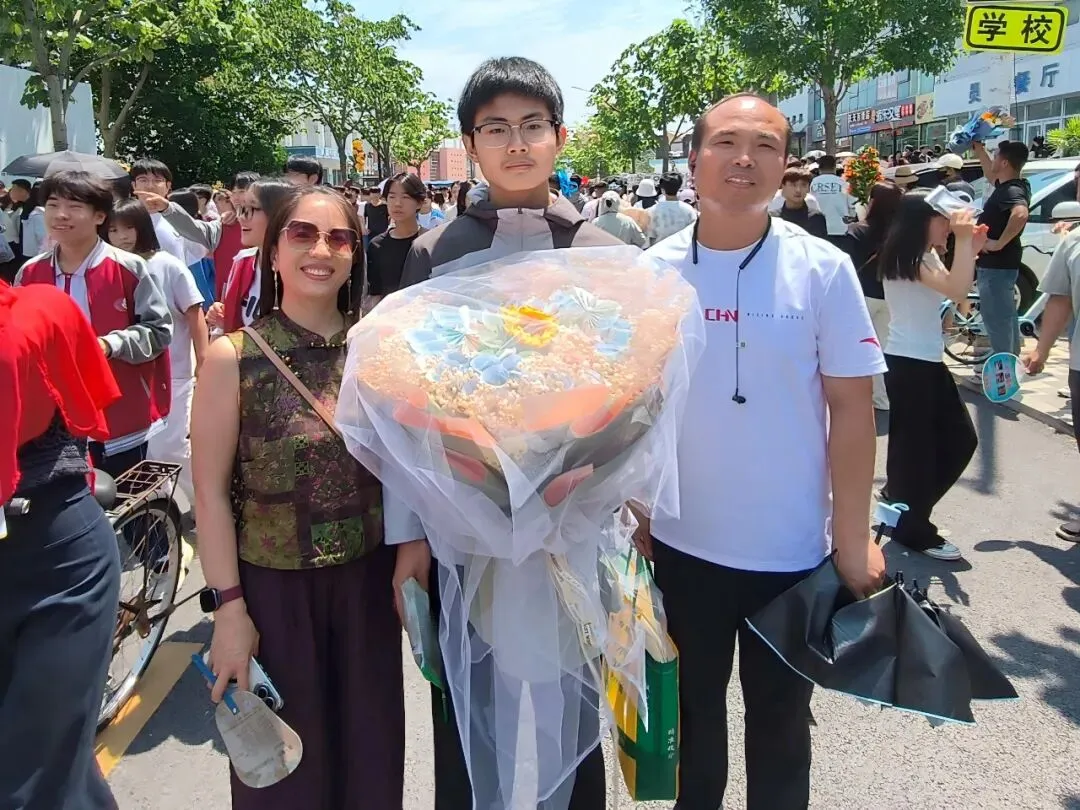 这一刻,皆是骄傲 | 经开少年中考圆满收官!-第14张图片-四季读书网 这一刻,皆是骄傲 | 经开少年中考圆满收官!-第14张图片-四季读书网