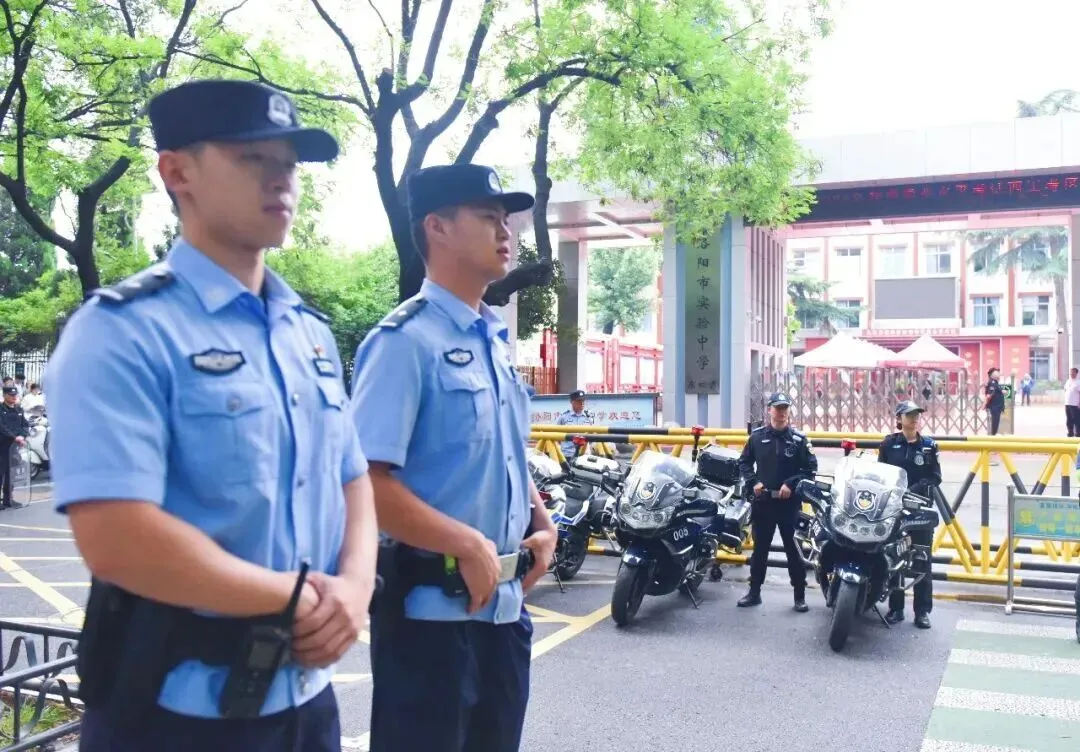 蝉鸣盛夏 藏蓝护航 —— 河南警方守护中考逐梦路-第15张图片-四季读书网
