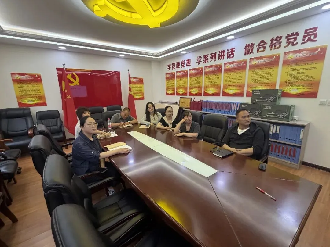 研析高考真题 明晰备考方向——临潼区铁路中学开展2026年高考试题研讨活动-第7张图片-四季读书网 研析高考真题 明晰备考方向——临潼区铁路中学开展2026年高考试题研讨活动-第7张图片-四季读书网