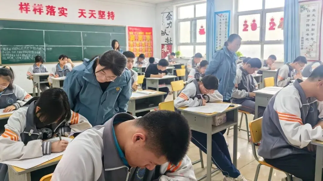 南校初中2026年中补简介——再战中考,追梦招募-第27张图片-四季读书网 南校初中2026年中补简介——再战中考,追梦招募-第27张图片-四季读书网