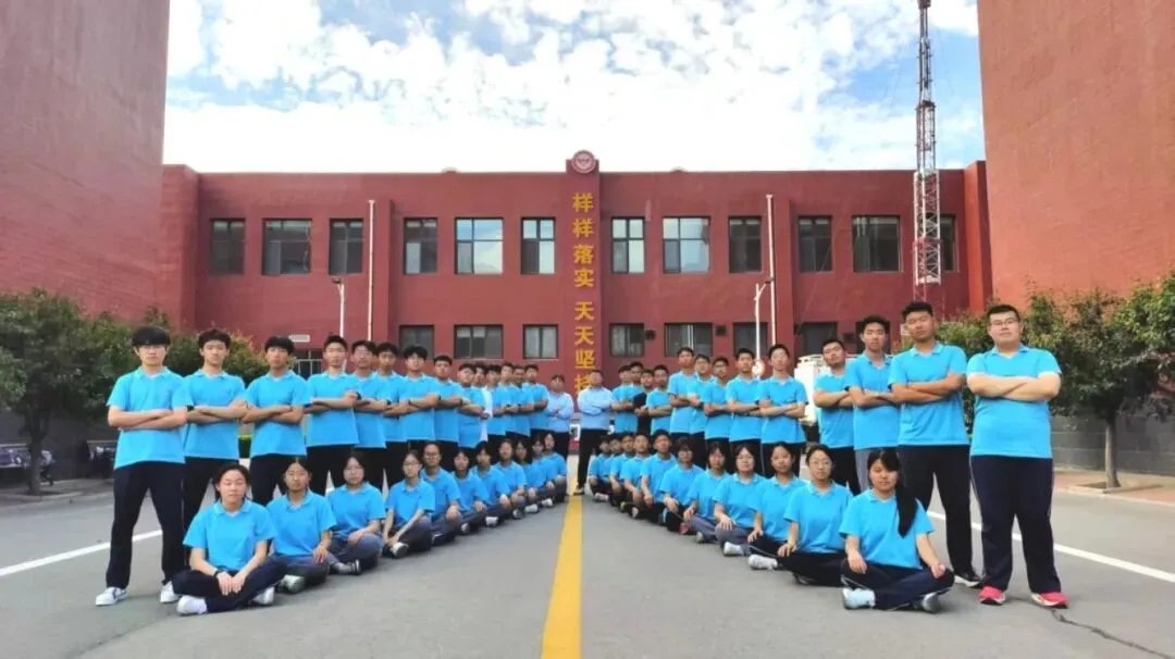 南校初中2026年中补简介——再战中考,追梦招募-第36张图片-四季读书网 南校初中2026年中补简介——再战中考,追梦招募-第36张图片-四季读书网