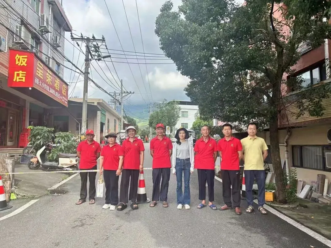 志愿红守护中考路-第1张图片-四季读书网