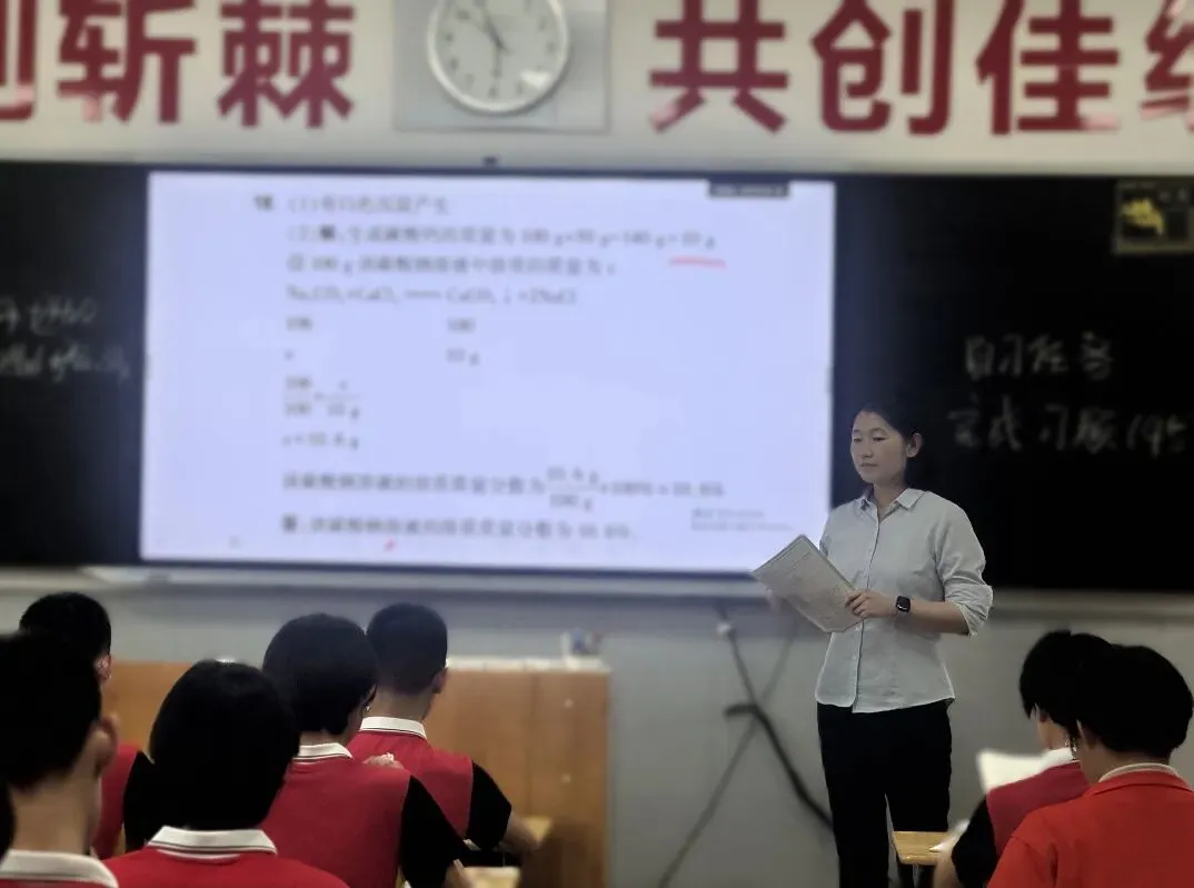 中考大捷只是序章!这组照片里藏着你最燃的青春.别停下,安丰高中等你好消息!-第15张图片-四季读书网 中考大捷只是序章!这组照片里藏着你最燃的青春.别停下,安丰高中等你好消息!-第15张图片-四季读书网