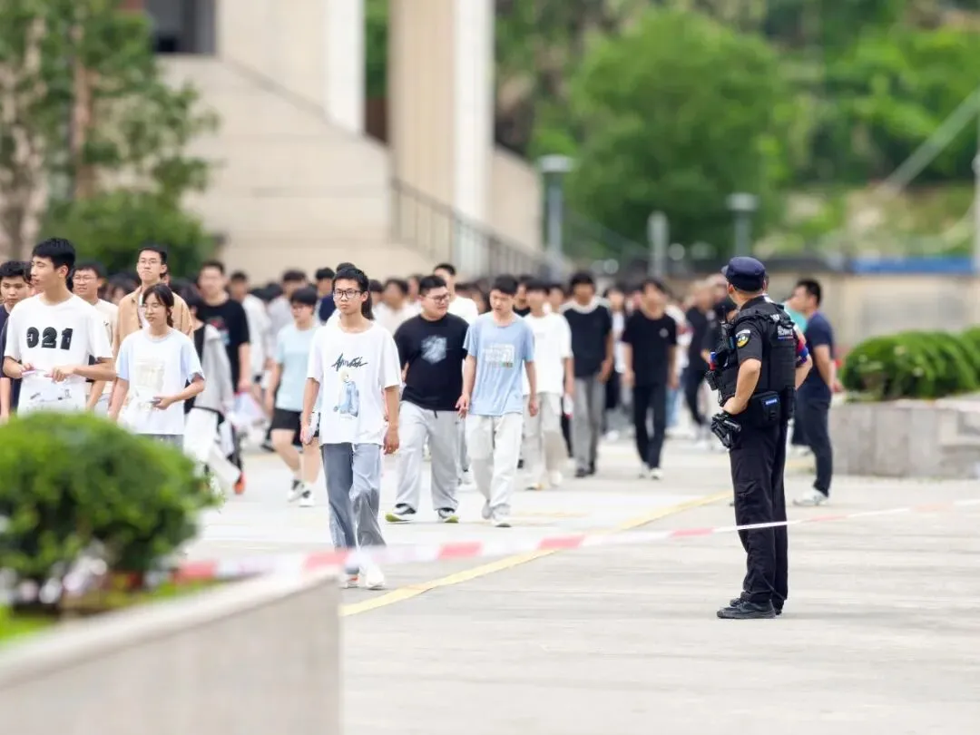 中考落幕,平安满分!-第10张图片-四季读书网