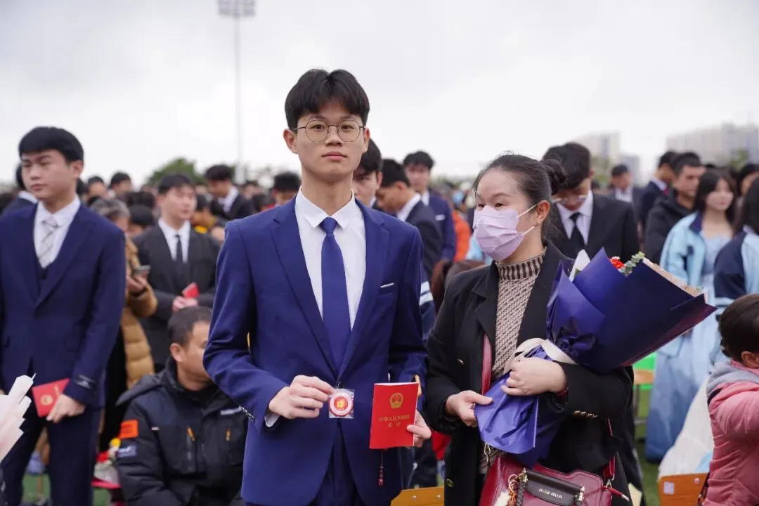中考加油 | 我在上思中学等你-第39张图片-四季读书网