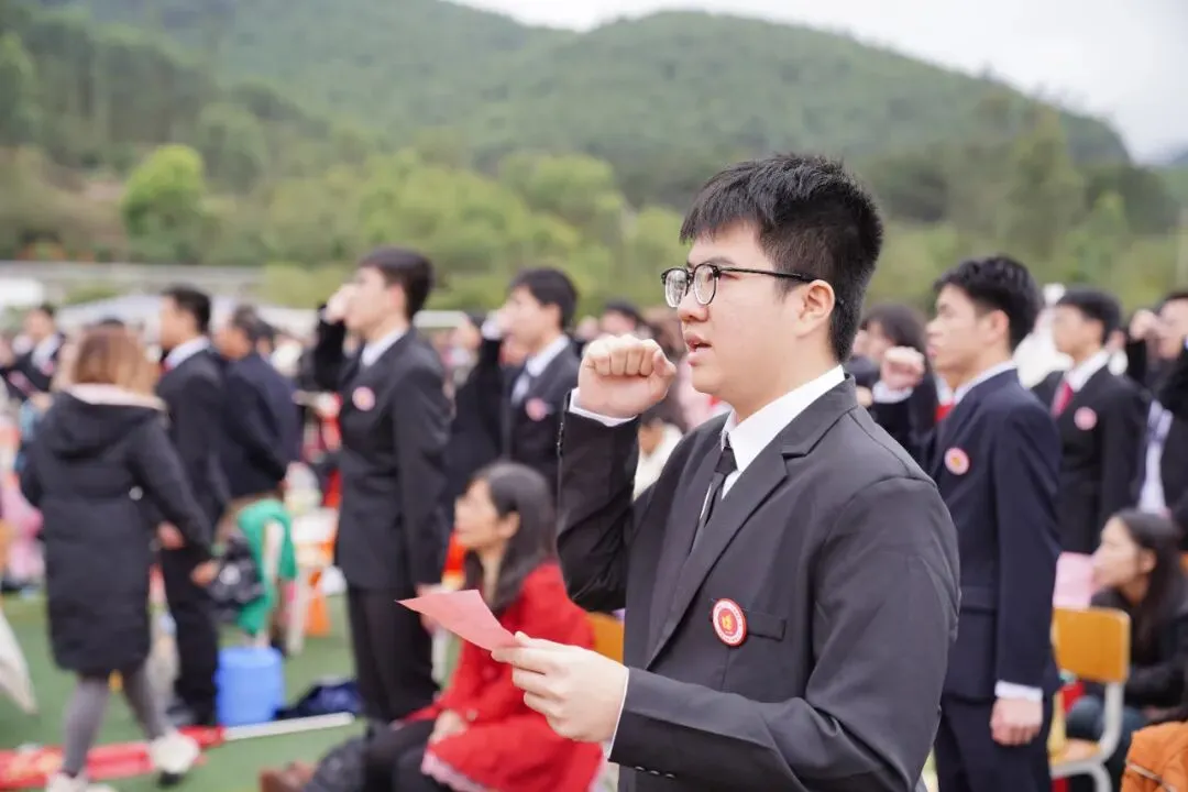 中考加油 | 我在上思中学等你-第40张图片-四季读书网
