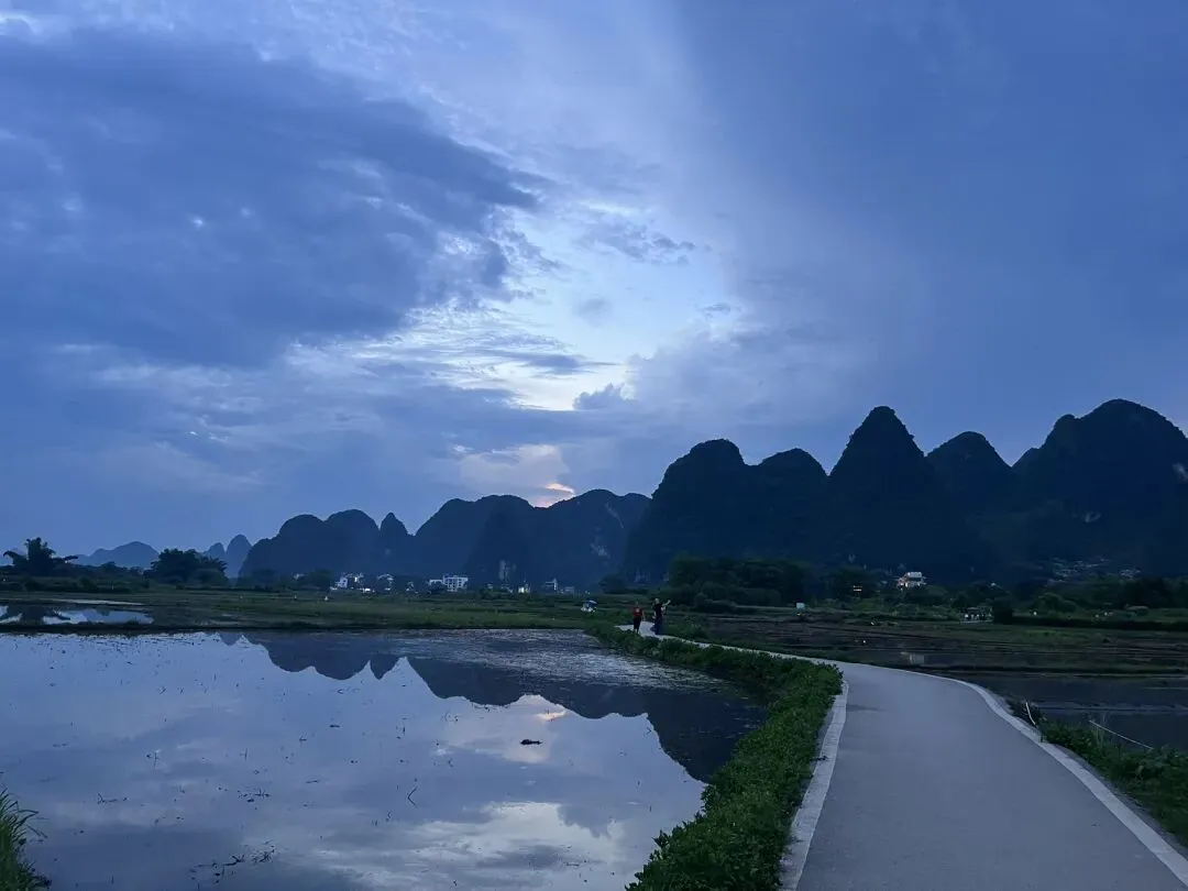 中考过后|我们的旅行2一切都刚刚好-第3张图片-四季读书网