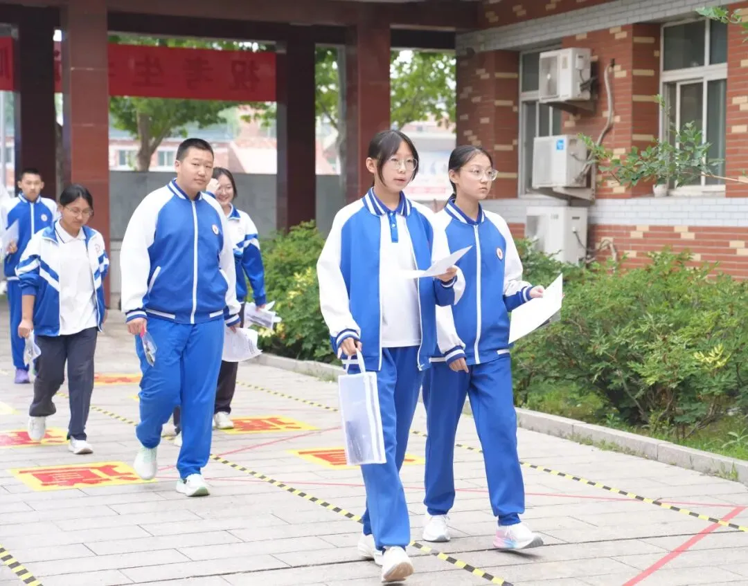 直击现场!平谷中考第一天→-第3张图片-四季读书网 直击现场!平谷中考第一天→-第3张图片-四季读书网