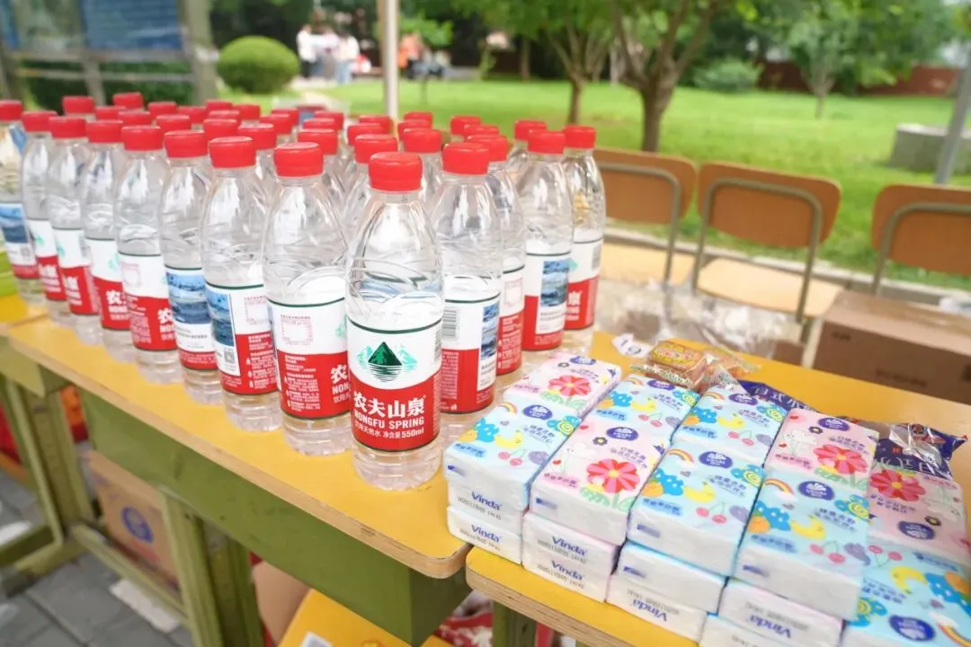 直击现场!平谷中考第一天→-第18张图片-四季读书网 直击现场!平谷中考第一天→-第18张图片-四季读书网