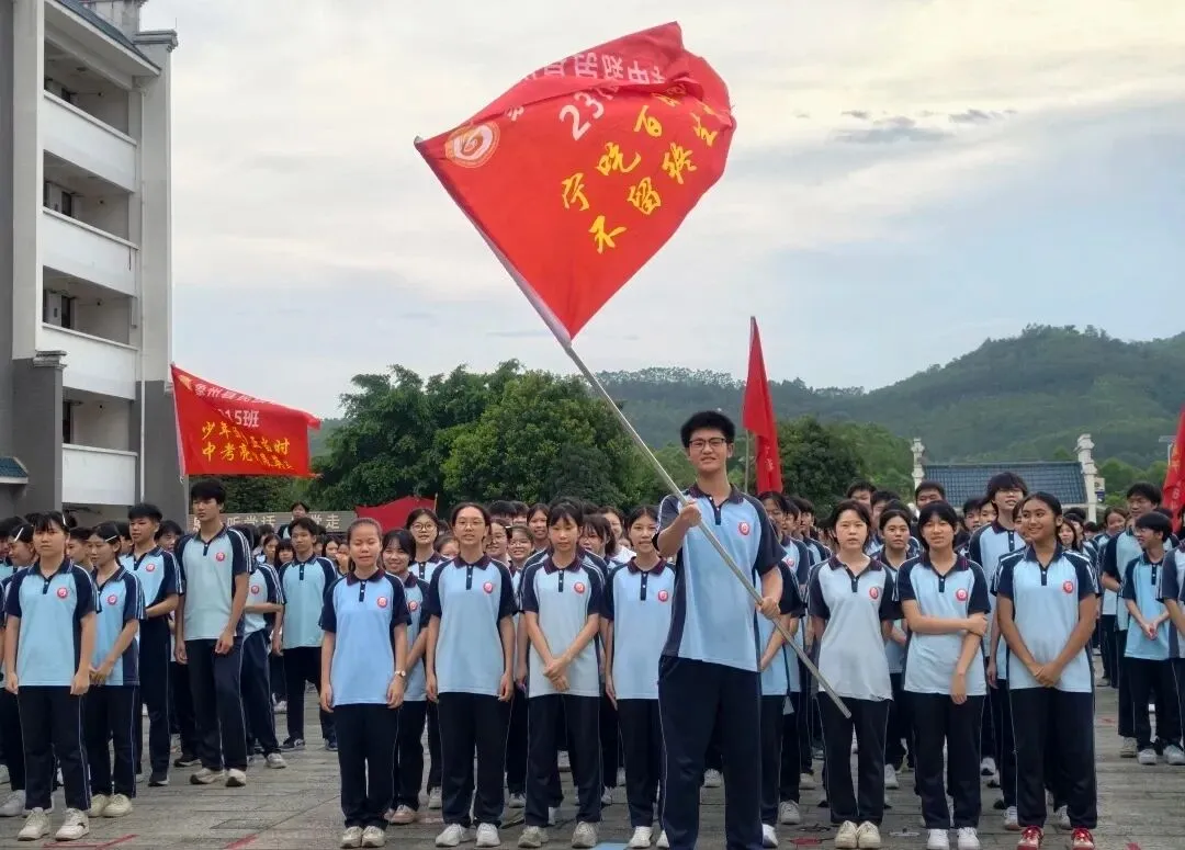 今日中考 !象州2812名考生奔赴考场-第6张图片-四季读书网