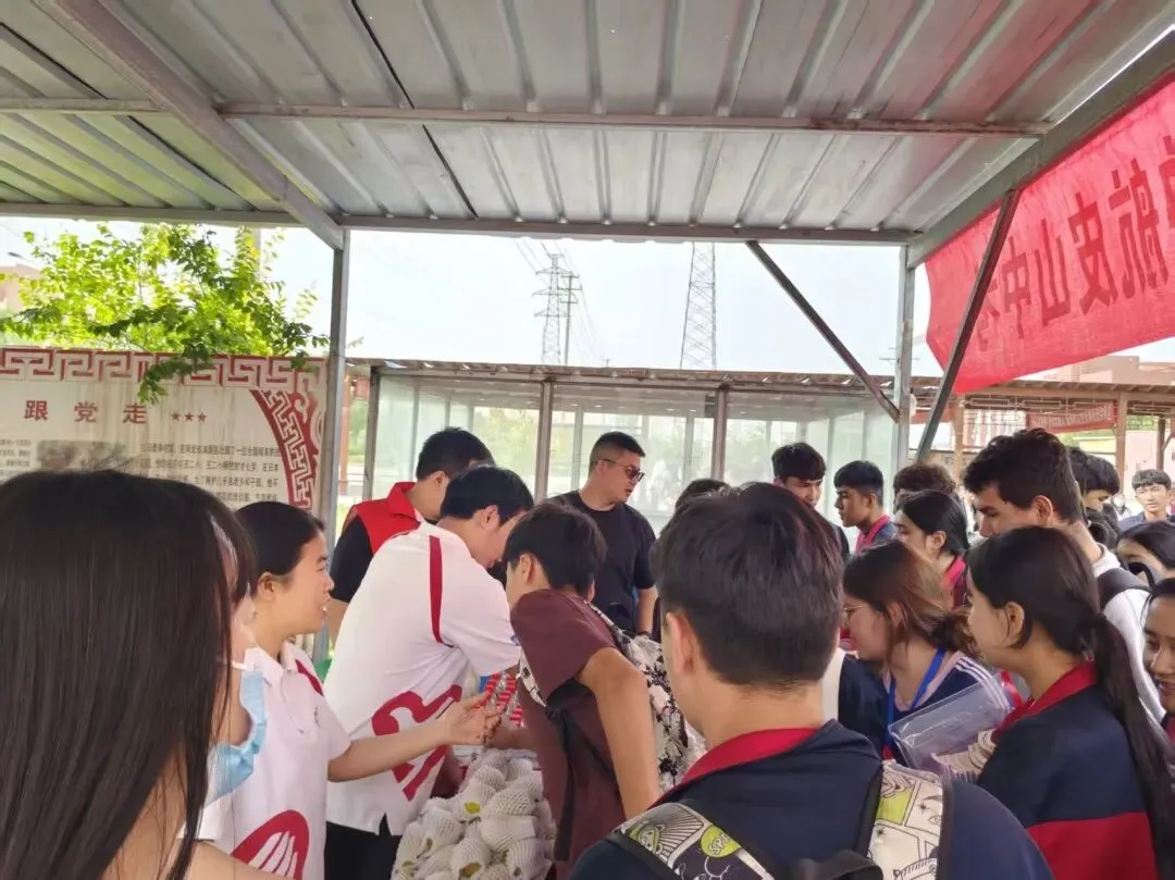 志愿暖心助中考 青春护航赴新程-第25张图片-四季读书网 志愿暖心助中考 青春护航赴新程-第25张图片-四季读书网