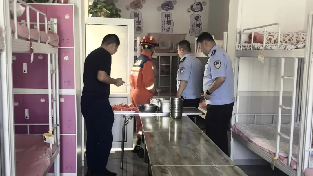 护航中考!鄂托克旗多部门联合排查,织密中考安全保障网-第9张图片-四季读书网