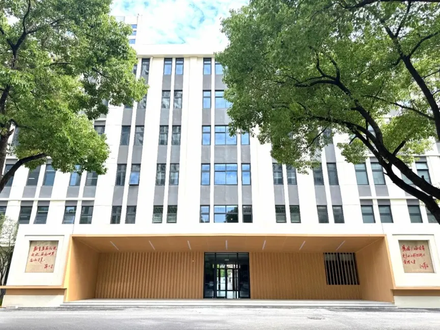 中考出路不只一条!公办基因、市中心区位,这所融合高中如何带孩子走出升学新路?-第11张图片-四季读书网 中考出路不只一条!公办基因、市中心区位,这所融合高中如何带孩子走出升学新路?-第11张图片-四季读书网