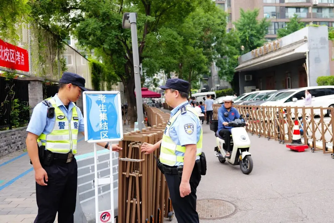 少年只管追梦!东城多部门联动护航,直击中考首日——-第7张图片-四季读书网