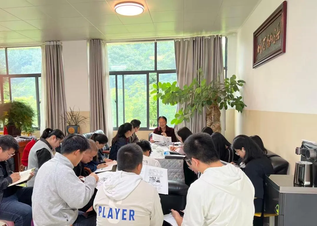 研析地生真题明导向 构建思维模型破瓶颈——云南师范大学附属镇雄中学初中地理、生物组开展专题教研-第4张图片-四季读书网 研析地生真题明导向 构建思维模型破瓶颈——云南师范大学附属镇雄中学初中地理、生物组开展专题教研-第4张图片-四季读书网