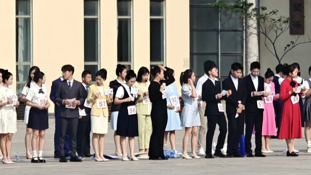 中考播音特长暑假强化班|开学前,锁定50分降分优势!-第13张图片-四季读书网 中考播音特长暑假强化班|开学前,锁定50分降分优势!-第13张图片-四季读书网