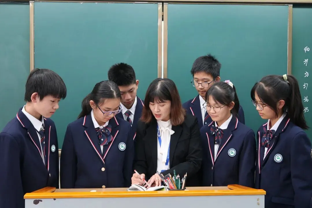 凭中考成绩择优录取!苏州新草桥中学2026高中部招生简章发布-第21张图片-四季读书网 凭中考成绩择优录取!苏州新草桥中学2026高中部招生简章发布-第21张图片-四季读书网