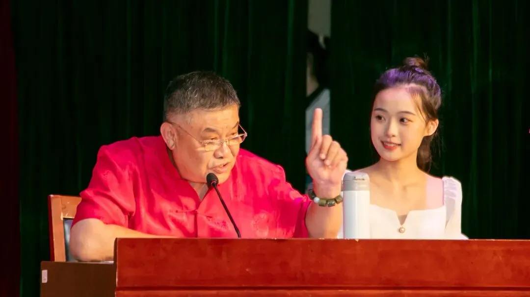 凭中考成绩择优录取!苏州新草桥中学2026高中部招生简章发布-第43张图片-四季读书网 凭中考成绩择优录取!苏州新草桥中学2026高中部招生简章发布-第43张图片-四季读书网