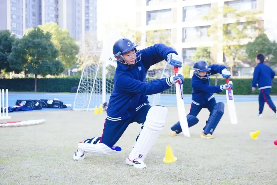 凭中考成绩择优录取!苏州新草桥中学2026高中部招生简章发布-第53张图片-四季读书网 凭中考成绩择优录取!苏州新草桥中学2026高中部招生简章发布-第53张图片-四季读书网