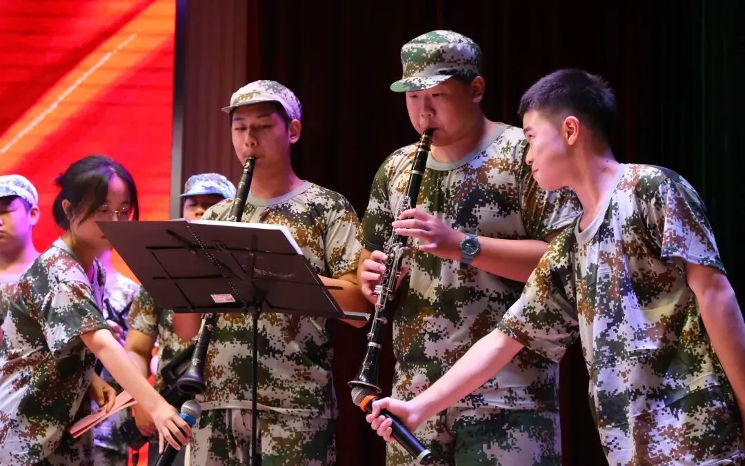 凭中考成绩择优录取!苏州新草桥中学2026高中部招生简章发布-第59张图片-四季读书网 凭中考成绩择优录取!苏州新草桥中学2026高中部招生简章发布-第59张图片-四季读书网