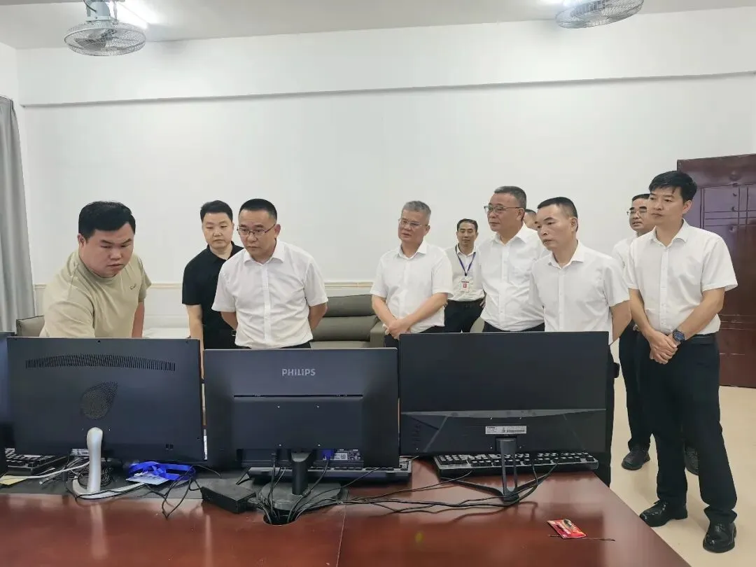邱海兵副市长带队检查2026年中考准备工作并调研学位建设工作-第2张图片-四季读书网 邱海兵副市长带队检查2026年中考准备工作并调研学位建设工作-第2张图片-四季读书网