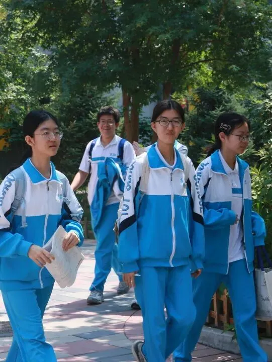 中考首日,少年只管向前冲!!!-第18张图片-四季读书网